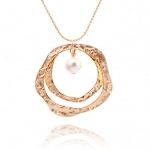 Gold and Pearl Necklace